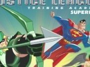 Superman lupte la Academia de antranement